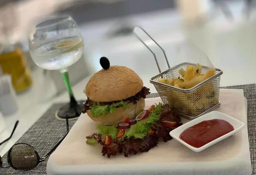 هتل Bongavila   Boutique