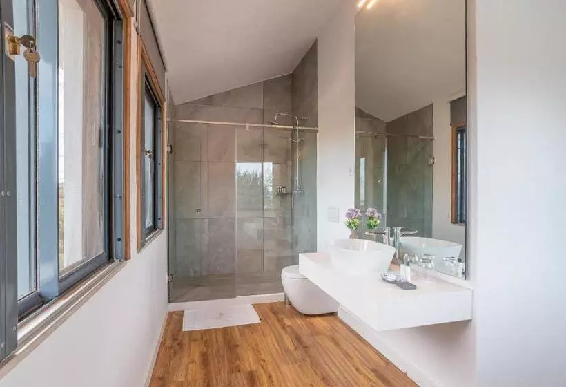 هتل Bongavila   Boutique