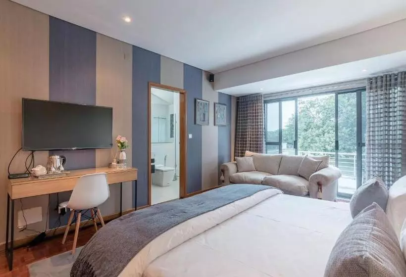 هتل Bongavila   Boutique