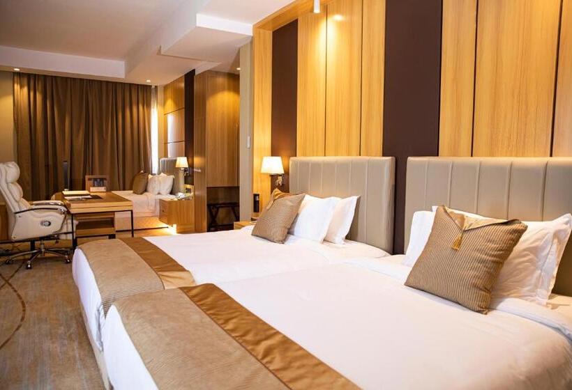 هتل Diamond Prishtina