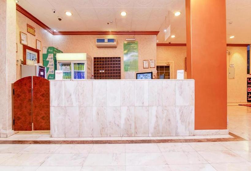 ホテル Oyo 219 Dewan Al Mokhtar For Furnished Apartments