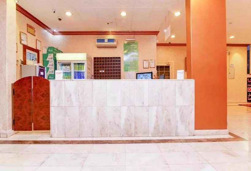 ホテル Oyo 219 Dewan Al Mokhtar For Furnished Apartments