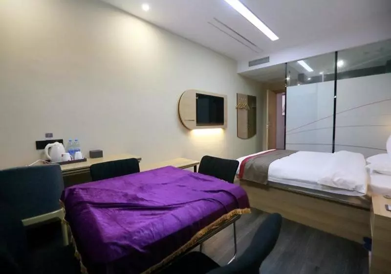 Thank Inn Chain Hotel Xiangyang East Railway Station In Hubei Province