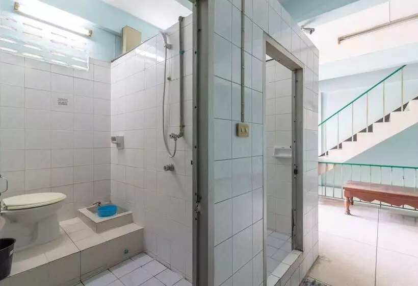 پانسیون 7 Holder Guesthouse