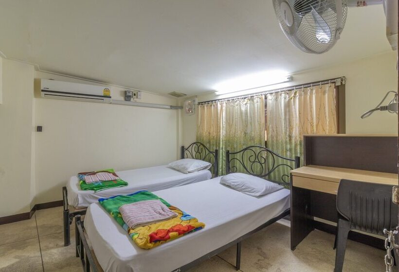 پانسیون 7 Holder Guesthouse