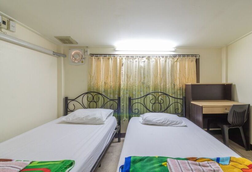 پانسیون 7 Holder Guesthouse