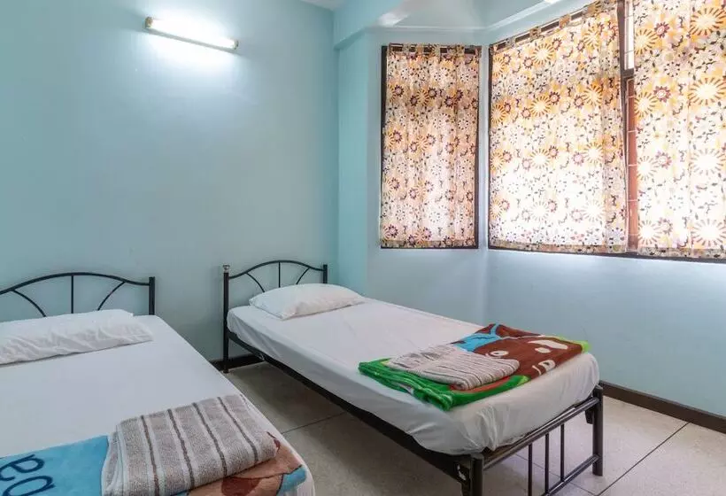 پانسیون 7 Holder Guesthouse