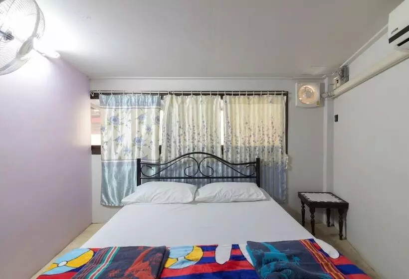 پانسیون 7 Holder Guesthouse