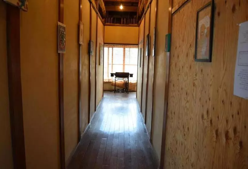 ペンション Bakushuku Den Guest House Brew