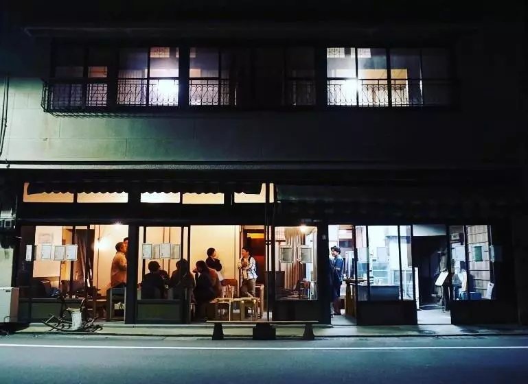 ペンション Bakushuku Den Guest House Brew