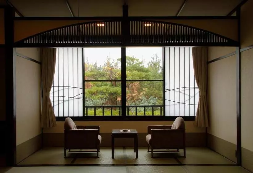 Ryokan Echizen Mangetsu