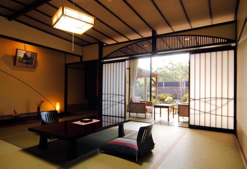 Ryokan Echizen Mangetsu