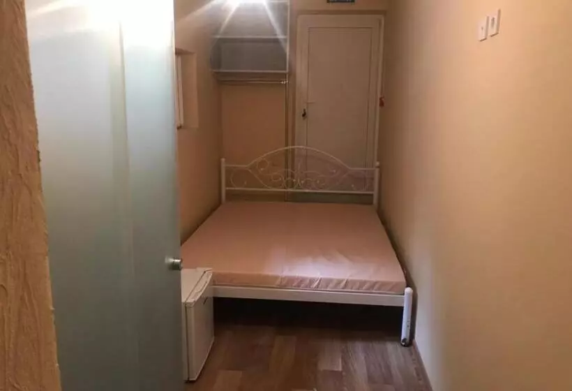 هاستل адмирал хостел