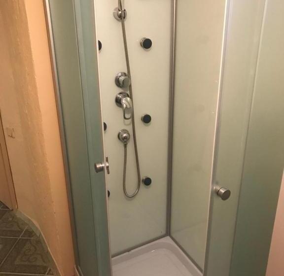 هاستل адмирал хостел