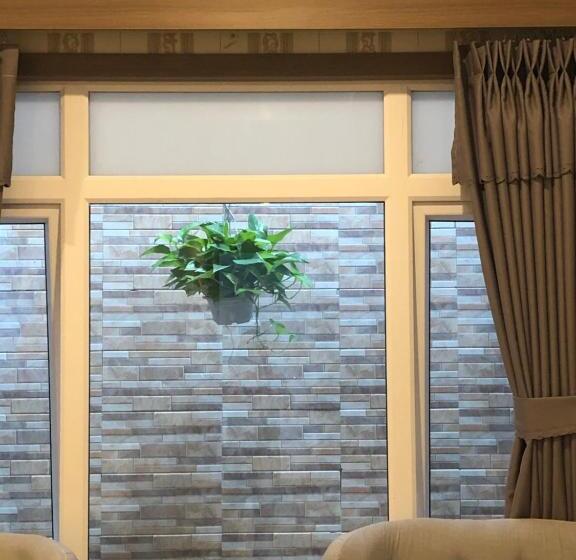 هتل Khách Sạn Ngọc Thành 2