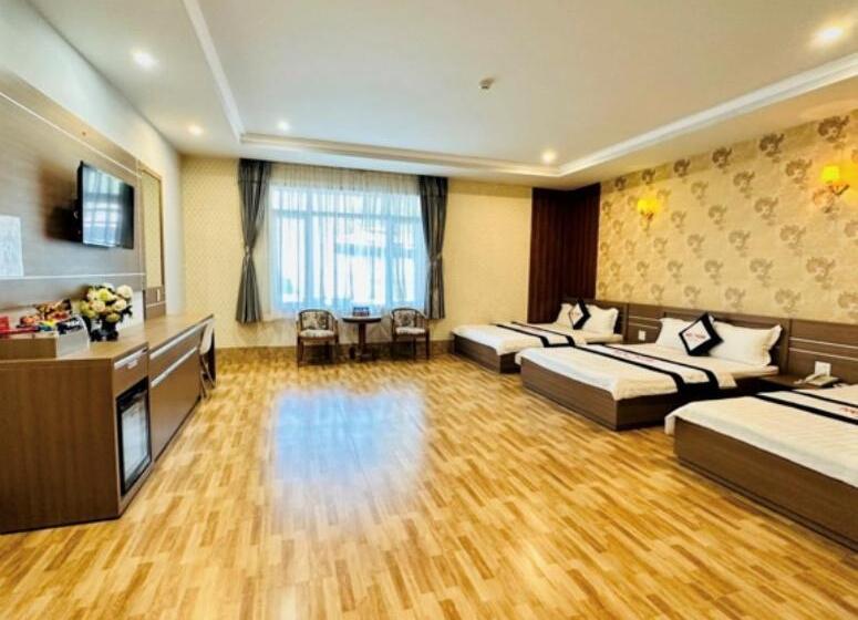 هتل Khách Sạn Ngọc Thành 2