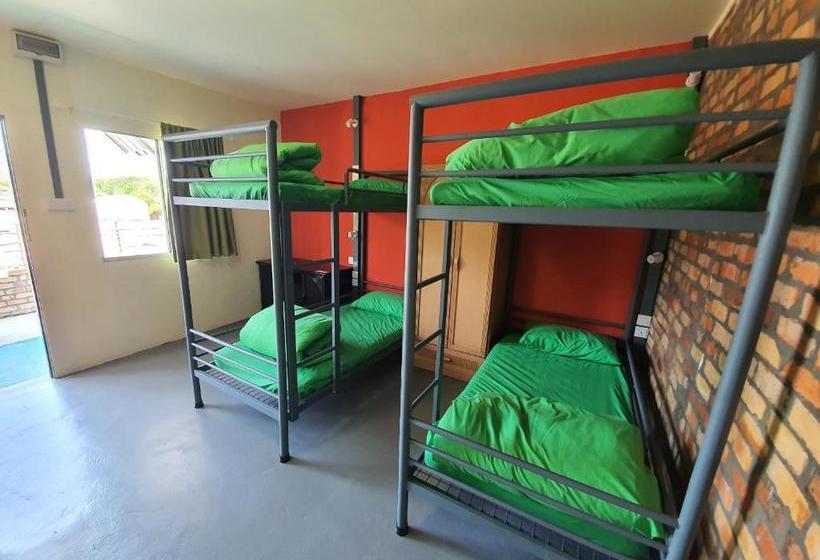 בית מלון כפרי Spot On 90022 Segar Recreation Eco Park