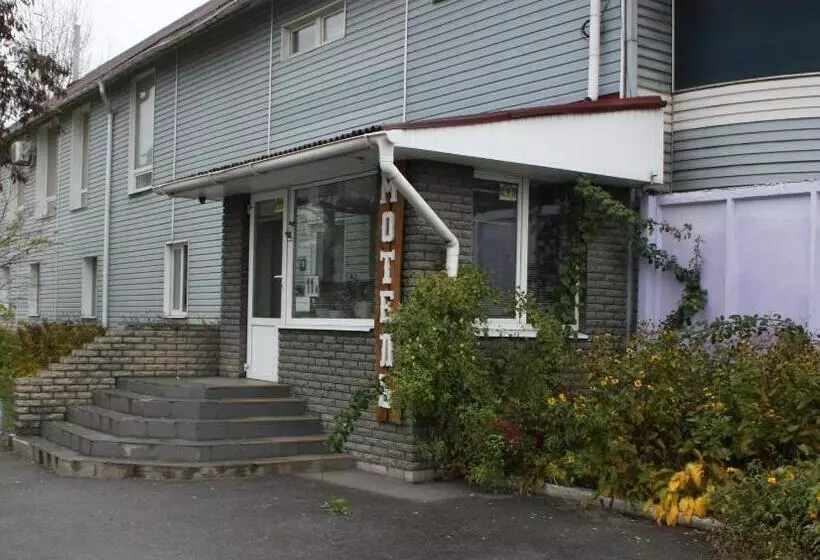 Retkeilymaja Motel Pid Strihoyu