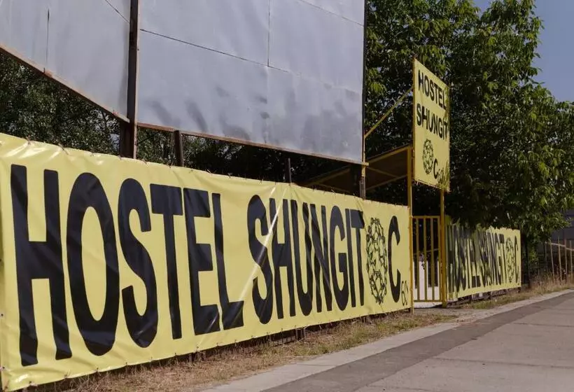 Hostel Belgrade Shungit Dragana Jeftića Br 10