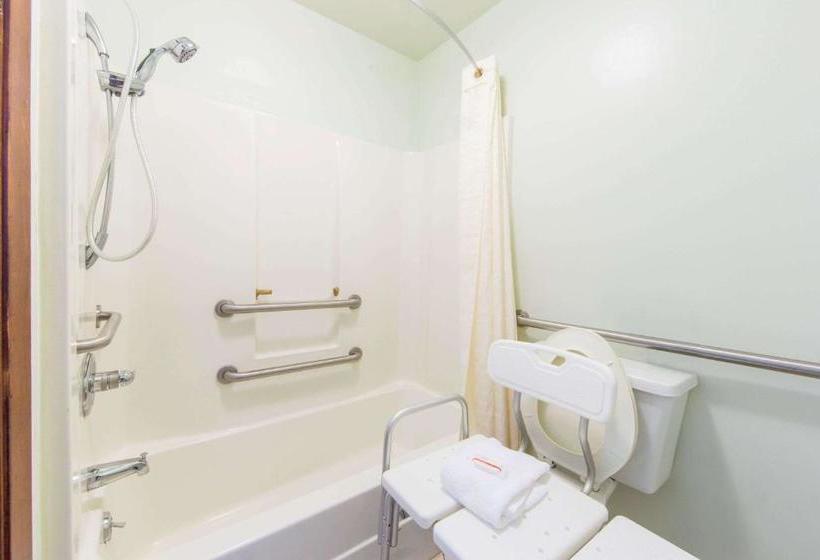 Otel Days Inn By Wyndham West Point