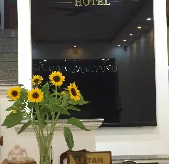 هتل Sunflower