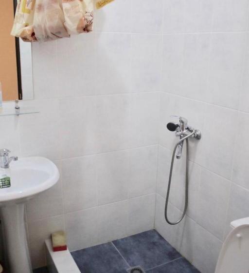 پانسیون гостевой дом монэ на воронова 86