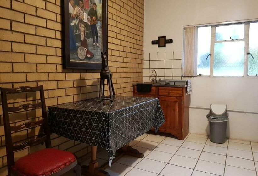 بنسيون Mountain View Country Estate