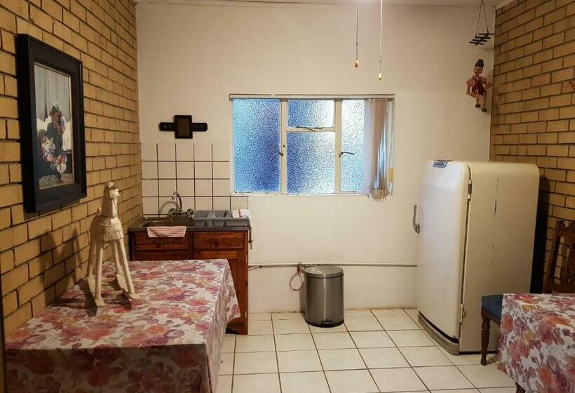 بنسيون Mountain View Country Estate