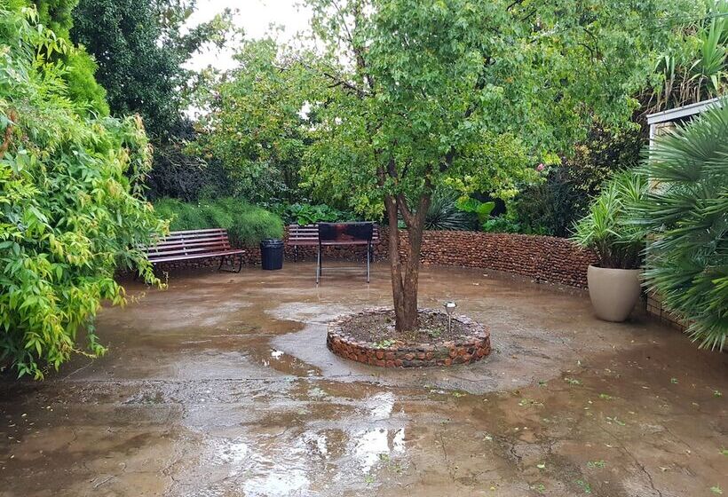 بنسيون Mountain View Country Estate