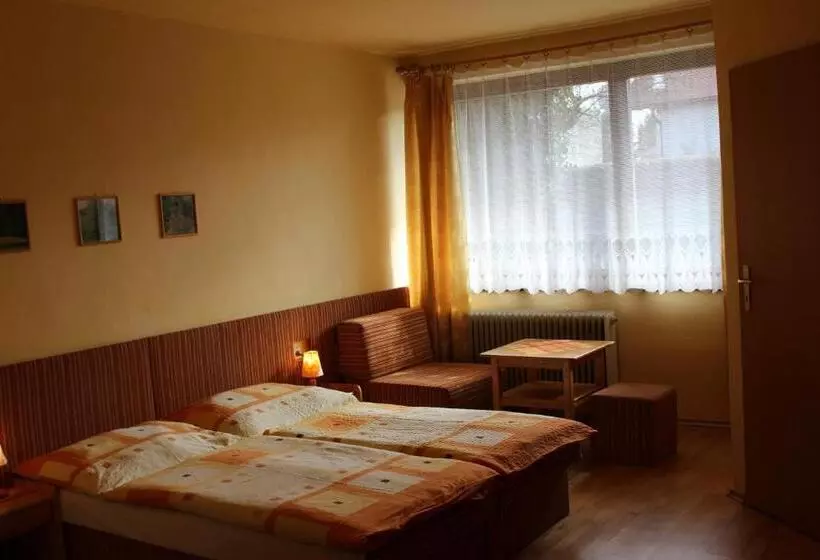 Majatalo Penzión Mária