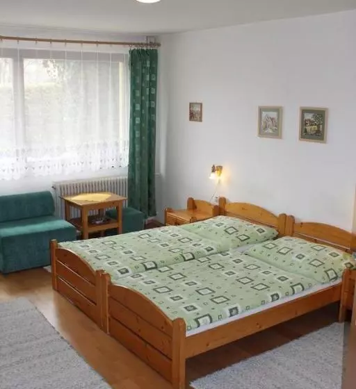 Majatalo Penzión Mária