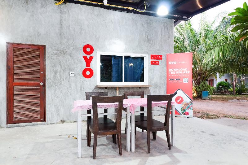 בית מלון כפרי Oyo 690 Bann Supansa Resort