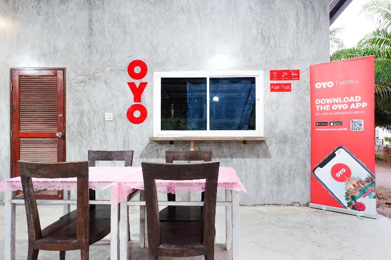 בית מלון כפרי Oyo 690 Bann Supansa Resort