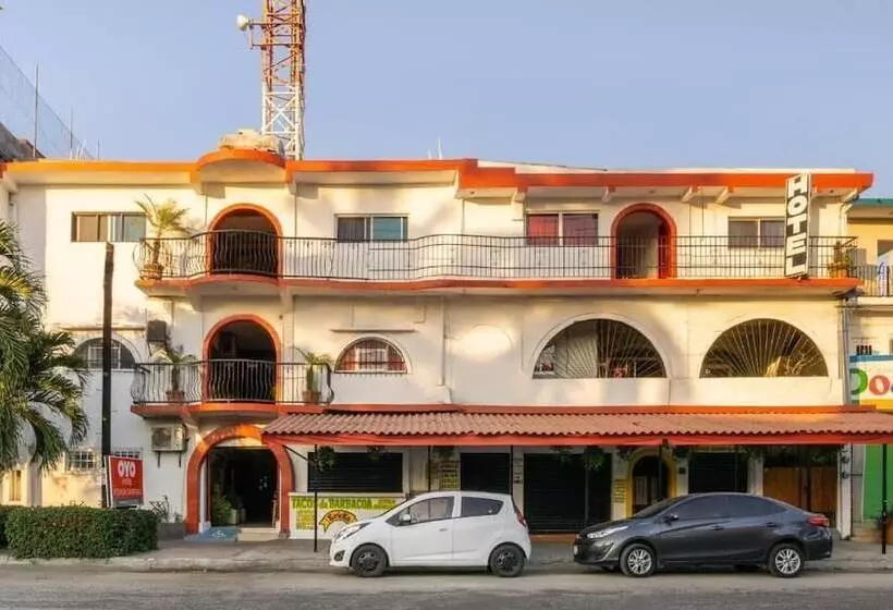 هتل Posada Santiago Manzanillo