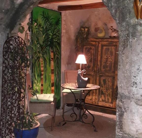 Aamiaismajoitus (B&B) Chambres D'hôtes La Chabrière