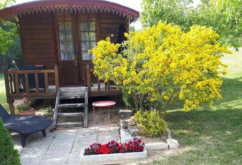 Aamiaismajoitus (B&B) Chambres D'hôtes La Chabrière