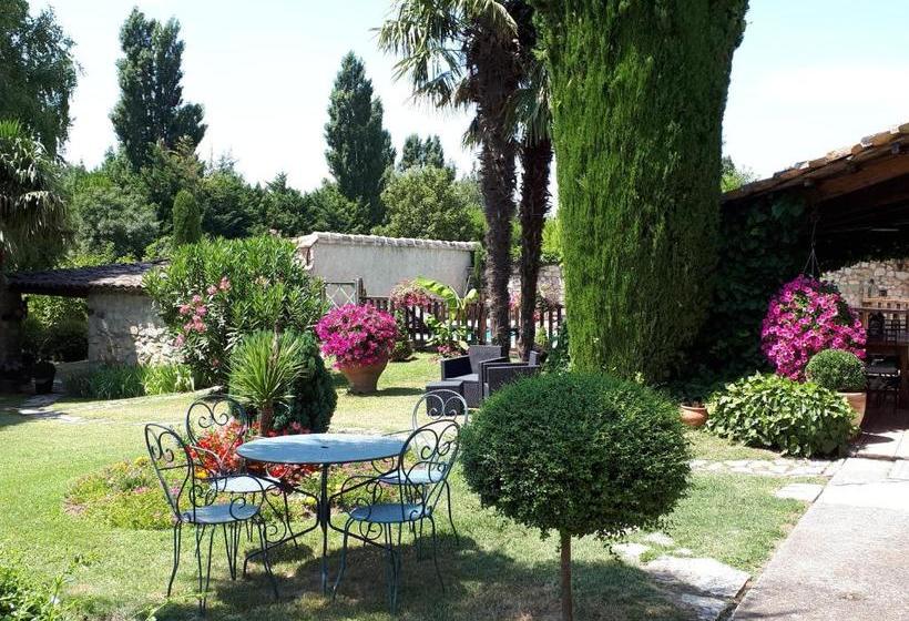 Aamiaismajoitus (B&B) Chambres D'hôtes La Chabrière