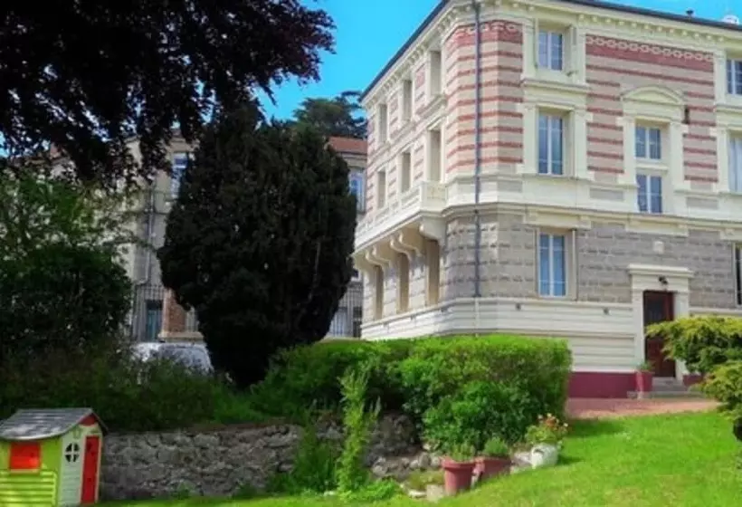 Aamiaismajoitus (B&B) Chez Martine Et Philippe En Velay