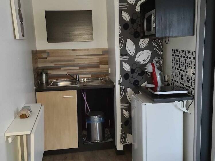 ベッドアンドブレックファースト Cleome