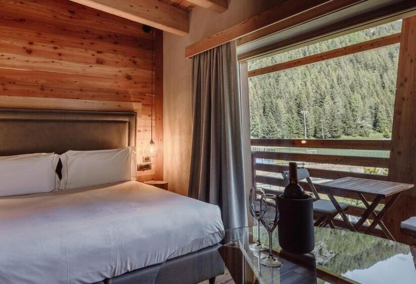 Au Charmant Petit Lac Ecohotel Parc & Spa