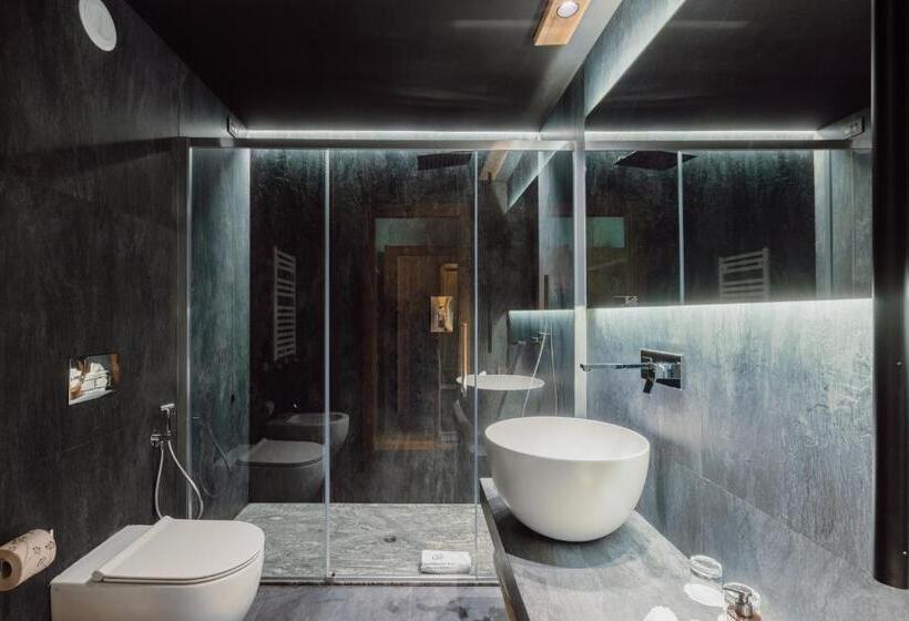 Au Charmant Petit Lac Ecohotel Parc & Spa