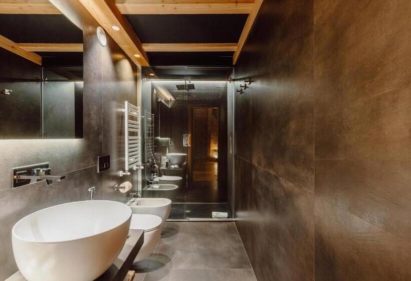 Au Charmant Petit Lac Ecohotel Parc & Spa