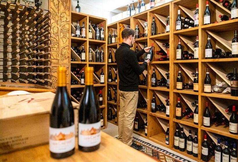 Au Charmant Petit Lac Ecohotel Parc & Spa