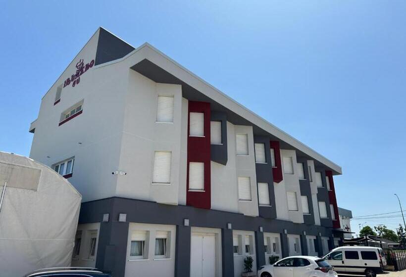 ペンション Hostal Restaurante Iruñako