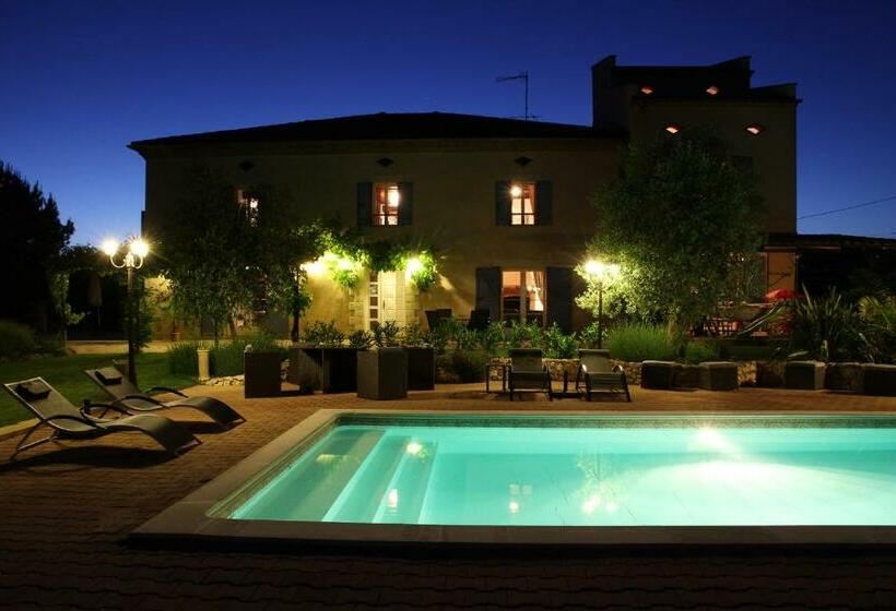 بنسيون Au Mas Du Soleil