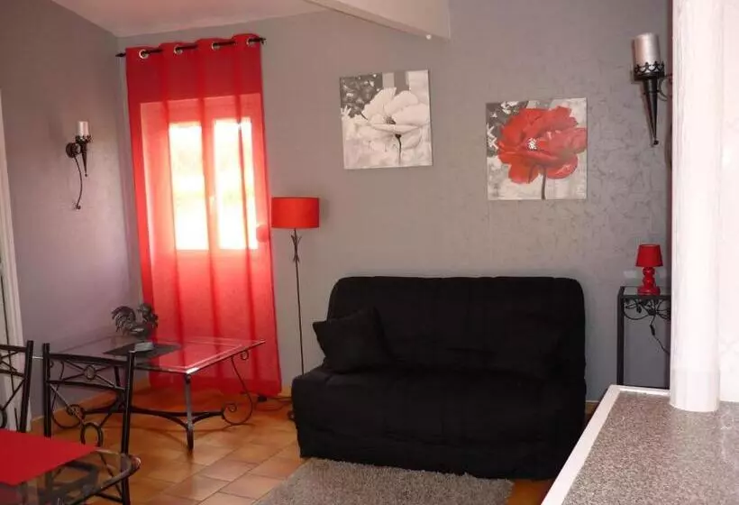 Majatalo Au Mas Du Soleil