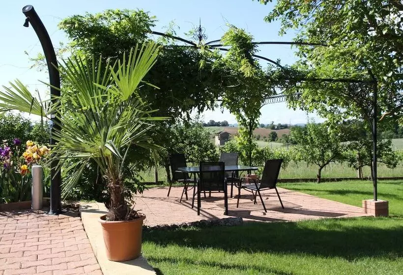 Majatalo Au Mas Du Soleil