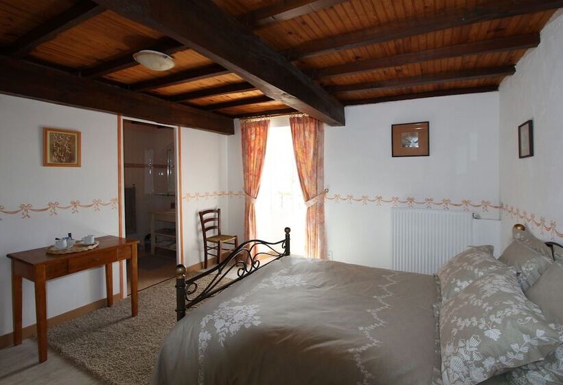 بنسيون Au Mas Du Soleil