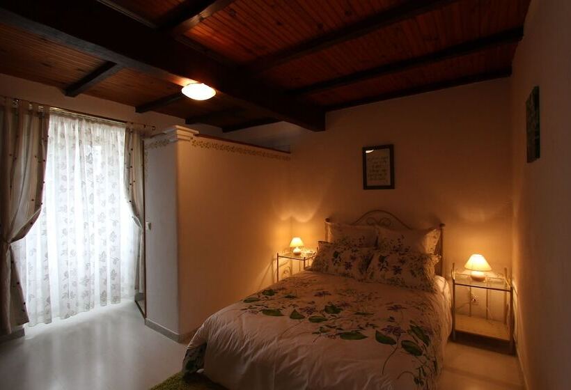 بنسيون Au Mas Du Soleil