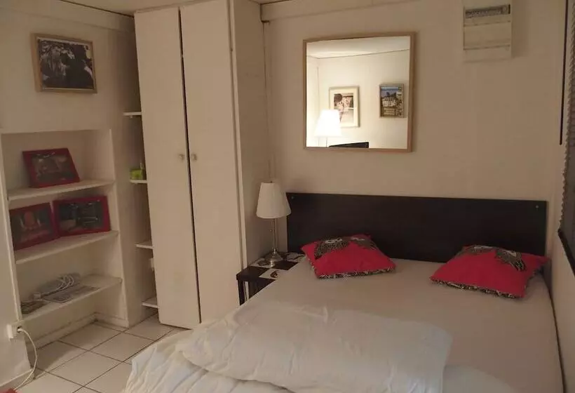 ペンション Le Studio De La Bergerie